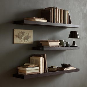 Prateleira flutuante de madeira maciça – decoração de parede minimalista rústica e prateleira de armazenamento