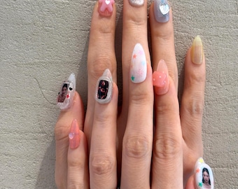 K-POPアイドル写真入りつけ爪：3Dチャーム＆スターグリッター - Etsy 日本