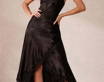 Französisches Satin-Slipkleid - Luxusspitze-Patchwork-elegantes Maxikleid