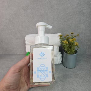 Hydrating Face Foam Cleanser for Daily Use