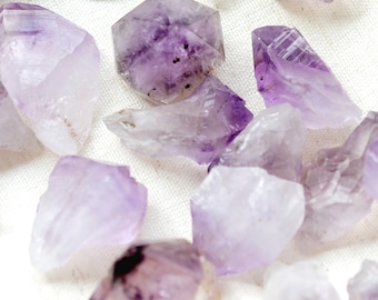 Amethyst Crystals - Not Drilled - Raw Natural Amethyst Stone Points - Crystal Healing - Crystal Cluster - 28x16 to 50x26mm - One stone