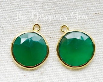 Quartz Chalcedony Pendant - 24kt Gold Vermeil - Round Emerald Green Chalcedony Pendant - Faceted Coin Shape - 19x16mm