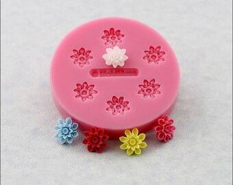 Tiny Mum Flower Silicone Mold Mini Mum resin, polymer clay, (223b)