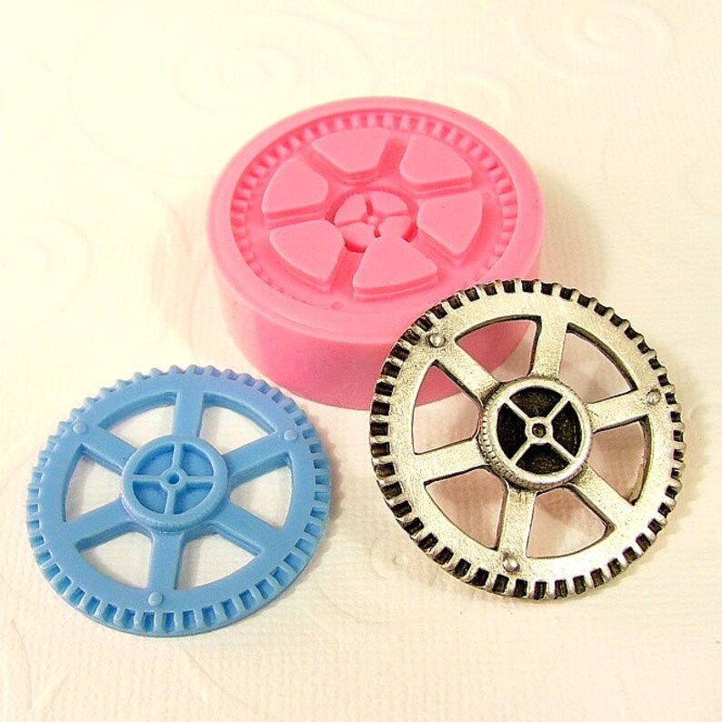 Steampunk Gear Cabochon Flexible Silicone Mold/Mould Large 32mm for Crafts, Jewelry, Scrapbooking, resin, pmc, polymer clay 254 image 1