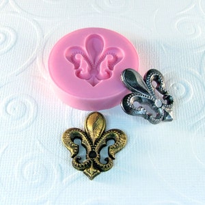 Fleur de Lis Flexible Silicone Mold Mould Resin mold Polymer clay mold Embellishment Mold Mould (286)
