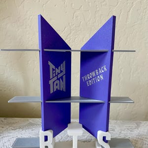 THROWBACK EDITION TinyTAN Displayställ – 3D-printad hylla för McDonald’s BTS-figurer bild 3