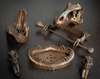 ゴジラ トイレットペーパーホルダー Godzilla Toilet Paper Holder: Resin Dinosaur Bathroom Decor - Etsy