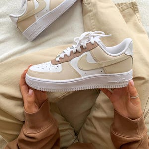 latte nike air force
