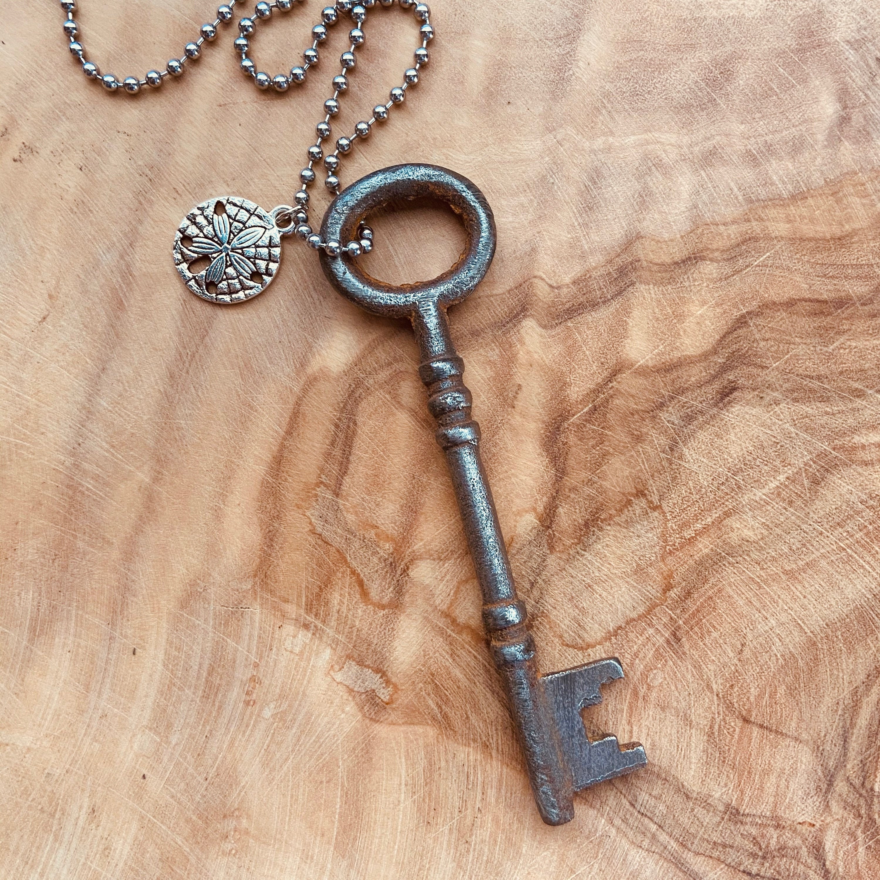 Round Skeleton Key Necklace Vintage Key 