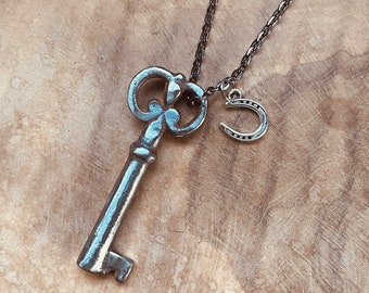 Vintage Skeleton Key Necklace, Ornate Key, Antique Key Pendant, Key to my Heart, Victorian Key, Authentic Skeleton Key, Fancy Key, Timeless