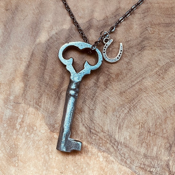 Silver or Gold Stainless Steel Key Pendant For Men or Women – Boutique Wear  RENN