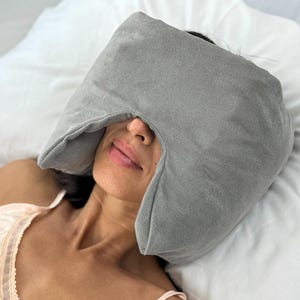 EyeMufzzz Sleep Aid: Cubreojos sin tirantes con almohadas cómodas, insonorizantes y estabilizadoras para la cabeza. ¡Ideal para adultos y niños!