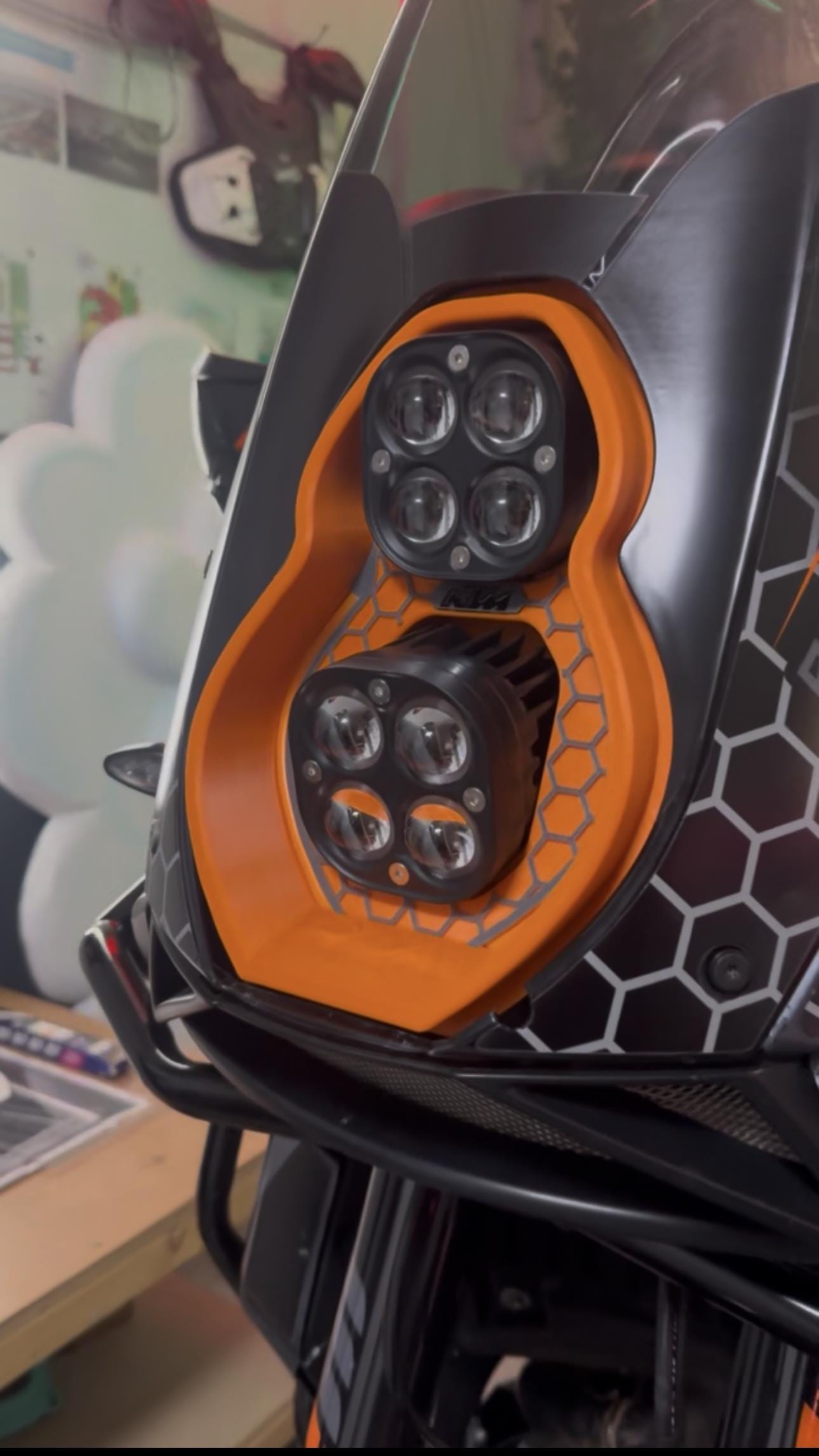 KTM 950 / 990 Adventure LED Headlight – Plug & Play 3D