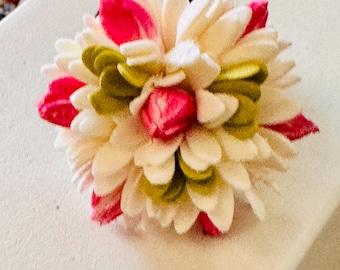 Reusable Jasmine & Crossandra Hair Tie: Floral Braid Accessory