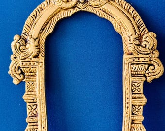 Engraved Brass Prabha Valli/ Prabhavali