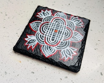 Hand painted Kolam(rangoli) risers (traditional maa kolam design) (4in)