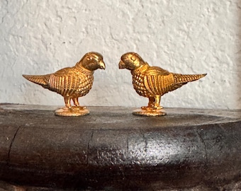 Brass Parrot Idol - Elegant Home Decor