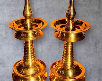 Traditional Kerala Lamp - brass lamp/vilakku for home or gifting (8 inch)