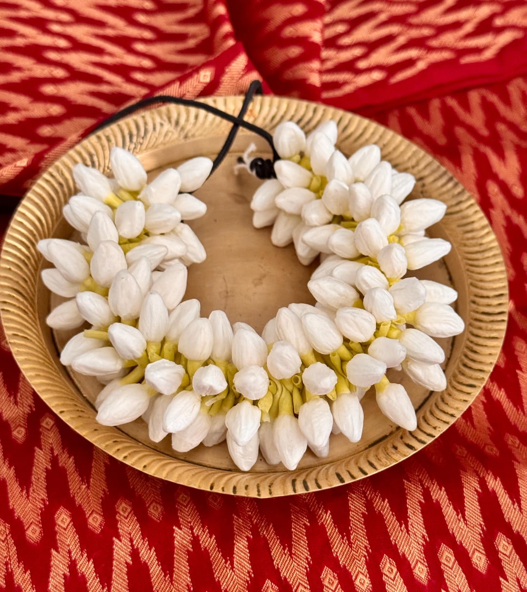 Reusable Jasmine Flower Hair String: Easy Wear - Etsy