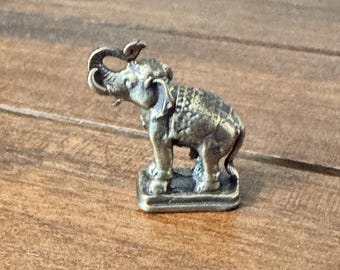 Miniature Elephant figurine/idol in brass - one pair