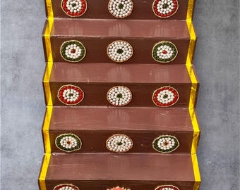 Handcrafted 5-Step Golu Padi: Tanjore Stone Diwali Decor