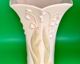 Vintage Lenox 6.75" Lily Vase Floral Blossom Collection