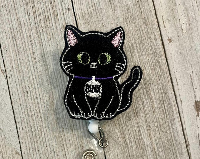 Black cat badge holder, Binks cat badge holder, Hocus Pocus badge holder, black cat feltie, badge pull