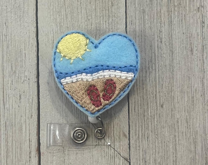 Beach badge holder, heart beach, retractable reel, beach feltie