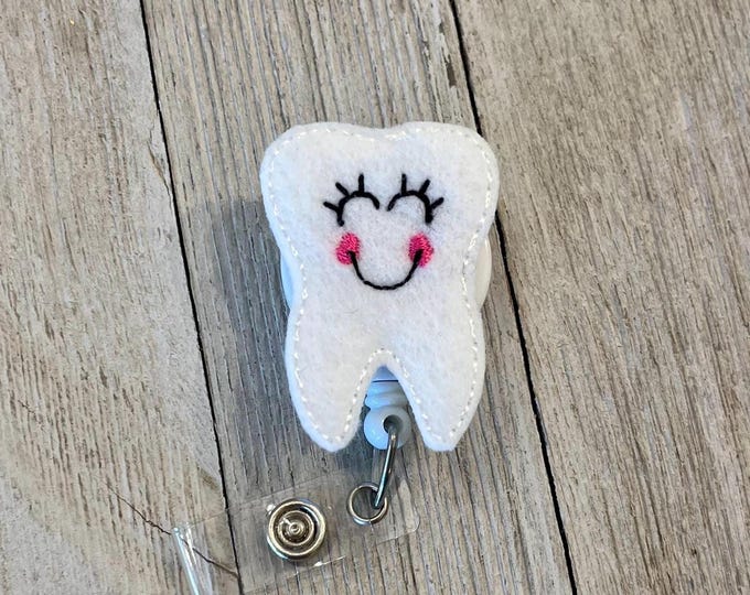 Happy Tooth Felt Badge Reel: Retractable ID Holder