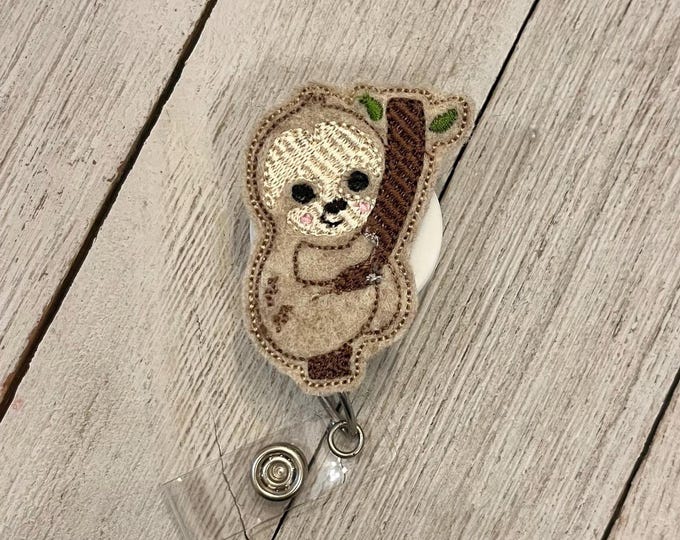 Sloth Felt Badge Reel: Retractable ID Holder with Star