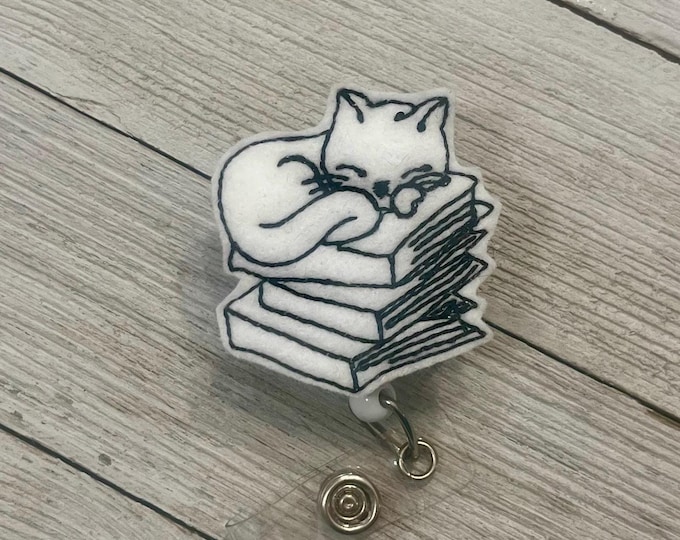 Cat on books badge holder, cat ID, cat and books feltie, book lover, kitty badge, retractable reel, badge pull