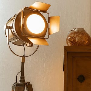 Vintage Industrial Tripod Spotlight Floor Lamp: Adjustable Studio Light