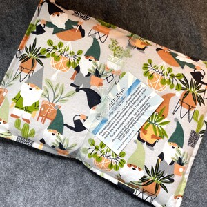 FLANNEL Microwaveable Corn Filled Heating Pad, Large Corn Bag, Microwave Heat Pack, Bed Warmer, Aide Muscle Aches -- Large 10x14 -- Gnomes