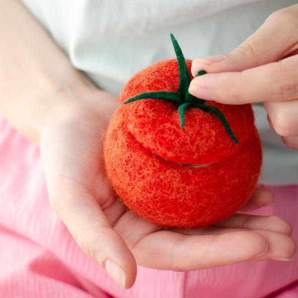 Ringschatulle mit Tomate aus Filz: Wolle Schmuckhalter, handgemachtes Andenken