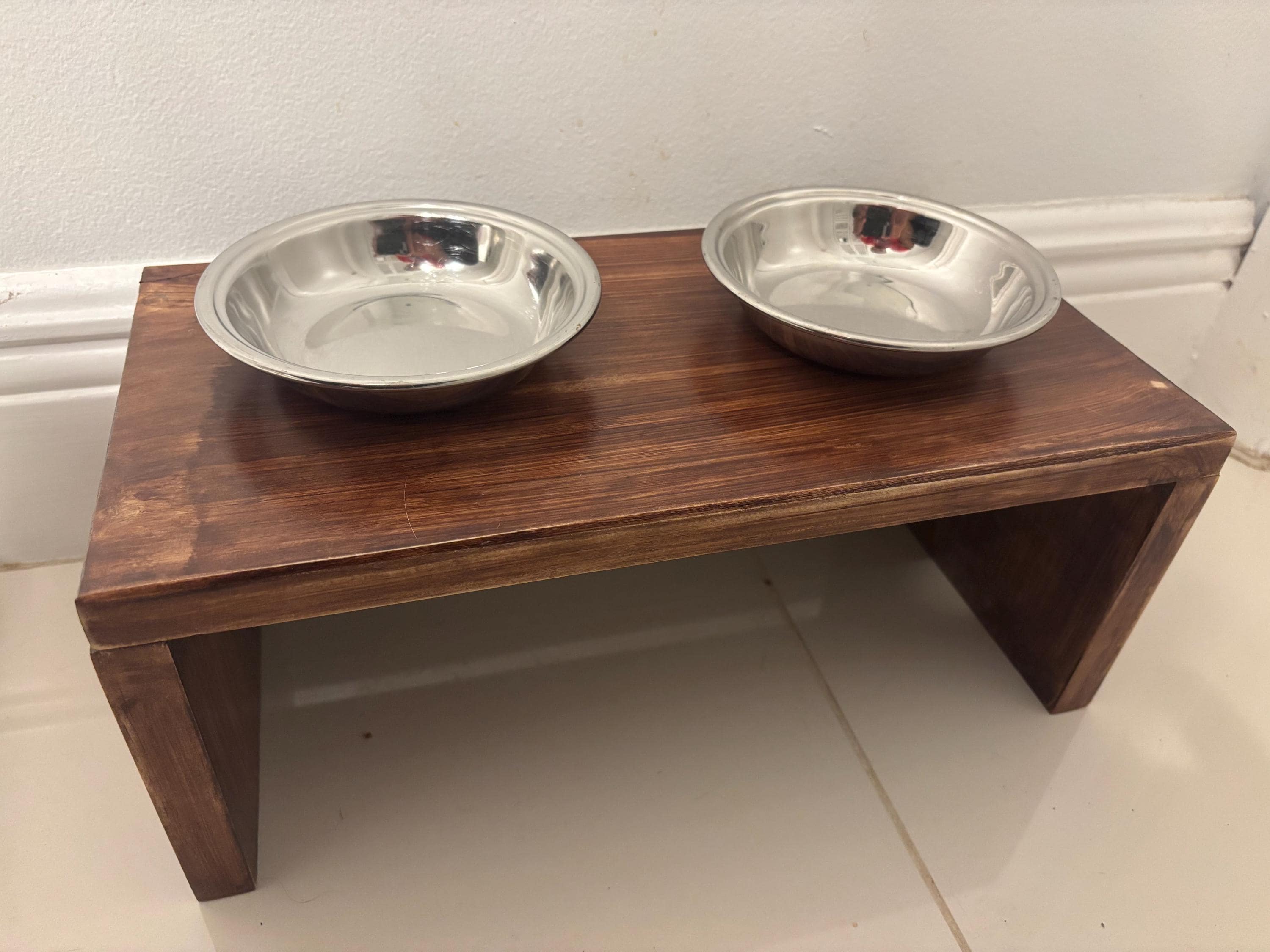 Elevated Wooden Pet Food Stand – Handcrafted Raised Bowl Feeder for Cats & Dogs