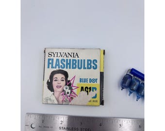 Vintage Sylvania Flash Bulbs, High Speed, For Land Camera. 2982