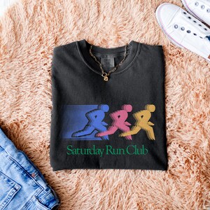 Saturday Run Club Shirt Vintage 90s Graphic T-Shirt Gifts For Runners Outfit Vintage Running Shirt For Her image 3