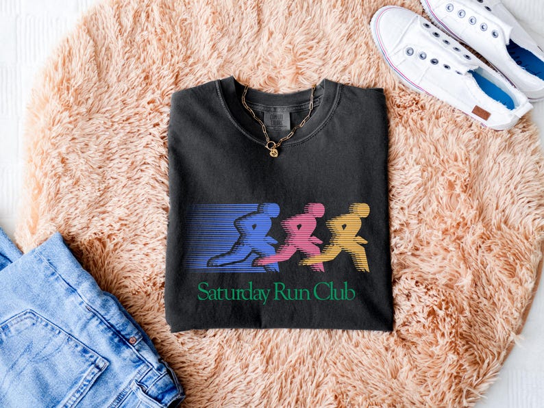 Saturday Run Club Shirt Vintage 90s Graphic T-Shirt Gifts For Runners Outfit Vintage Running Shirt For Her image 3