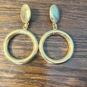 Vintage 1980’s Gold Tone Big Dangle Hoops