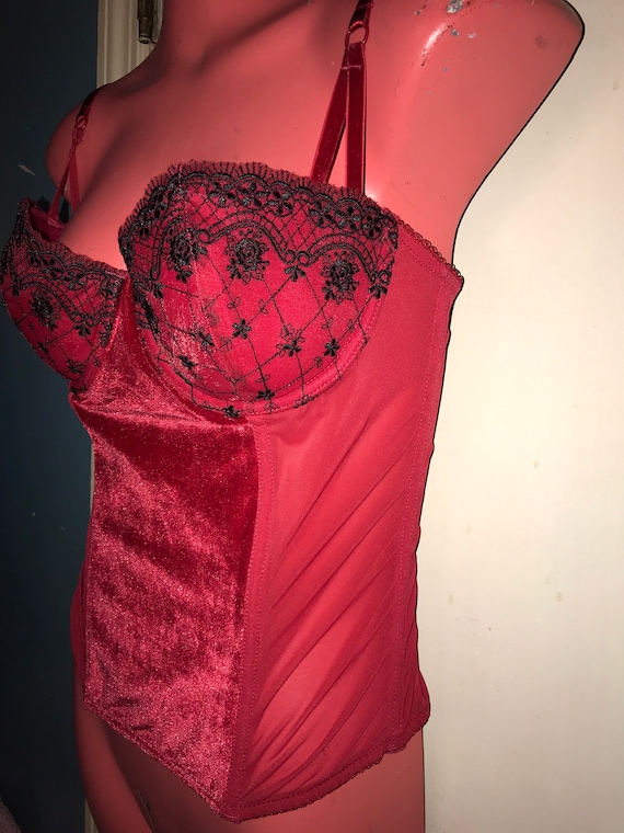 Vintage Lace Corset Lingerie. Black and Red Velve… - image 3