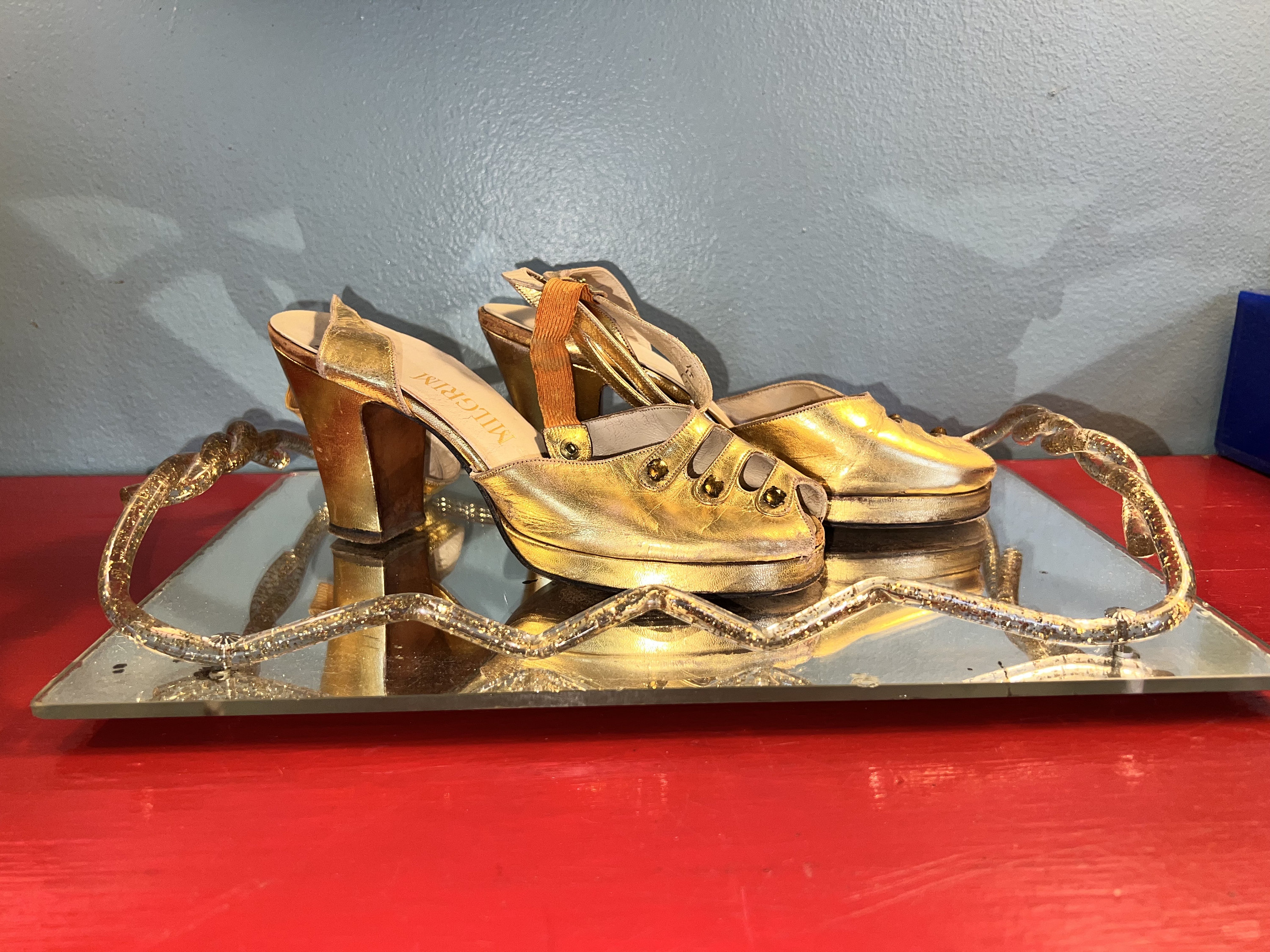Best Gold Strappy Heels - VSTYLE