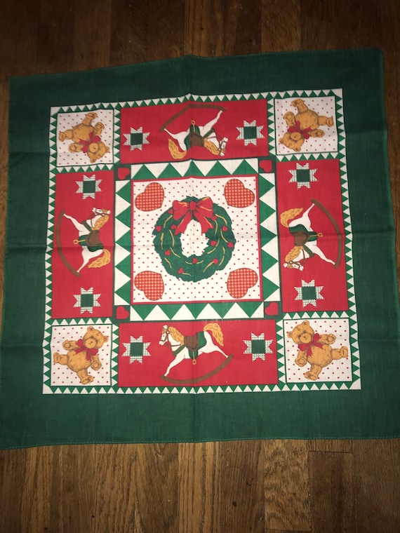 Vintage Christmas Bandana. Red and Green Christmas Bandana. All Cotton Vintage Bandana. Christmas Bears Bandana.