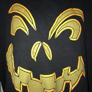 Vintage Ugly Halloween Sweatshirt. Ugly Halloween Scary Pumpkin Face Sweatshirt. Halloween Sweatshirt. Size XL image 2