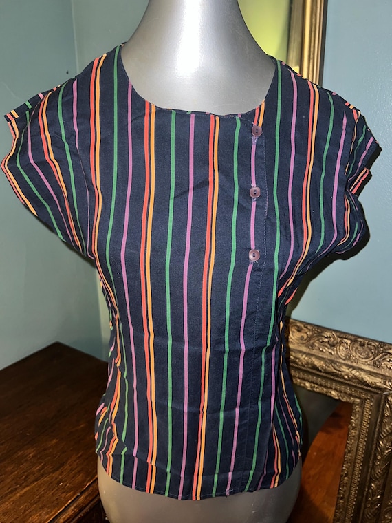 Vintage Women’s 1970’s Blue Sleeveless Striped Shirt. Coloful, EZ Street, CA Size M
