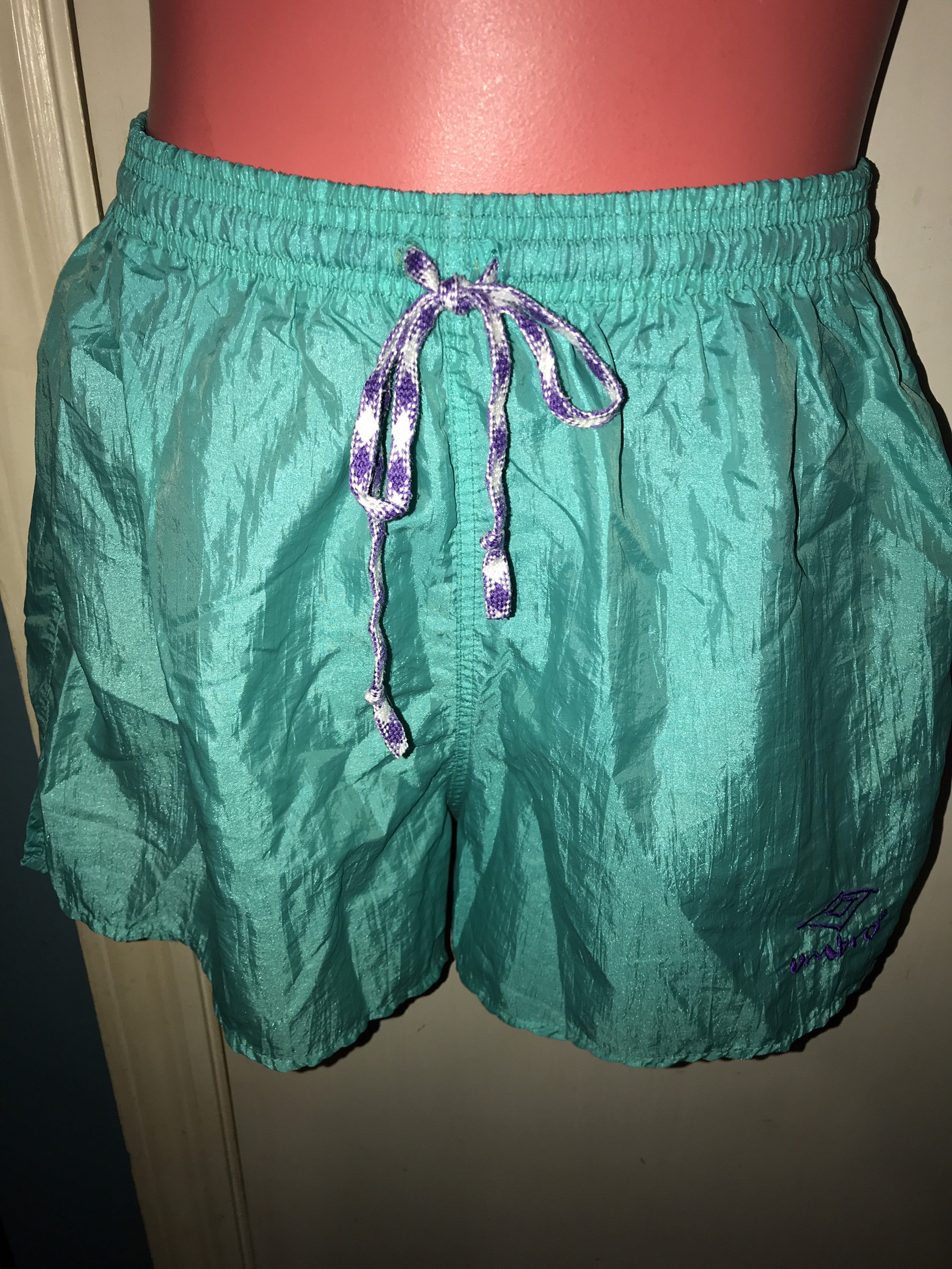 ウェア 90s umbro soccer nylon shorts VTG 90s Umbro Soccer Shorts Color Block Purple Green Medium