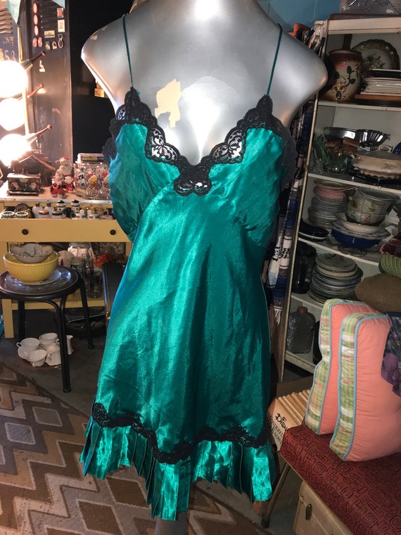 Vintage Green Satin Nightie. Emerald Green Victori