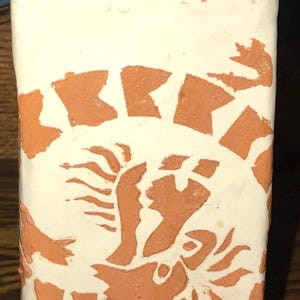 Vintage Panamanian Vase Hand Made in Panama, Dragon Vase. Rough Pottery
