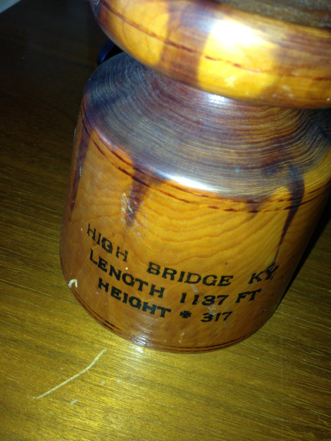 Kentucky. Vintage Kentucky. Souvenir Kentucky. Wooden Wind Mill Hand