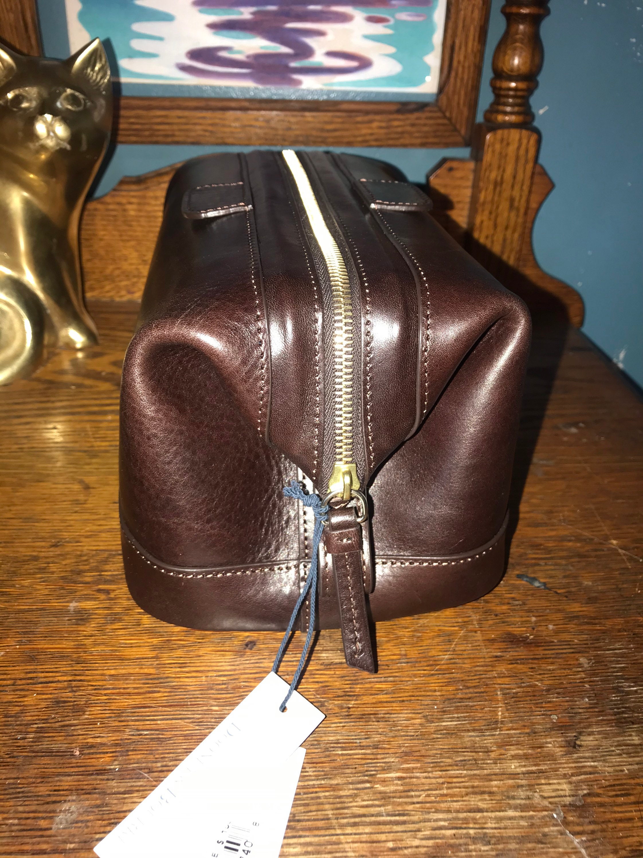 Dooney and Bourke Ditty Bag. Men’s Dark Brown Dooney and Bourke
