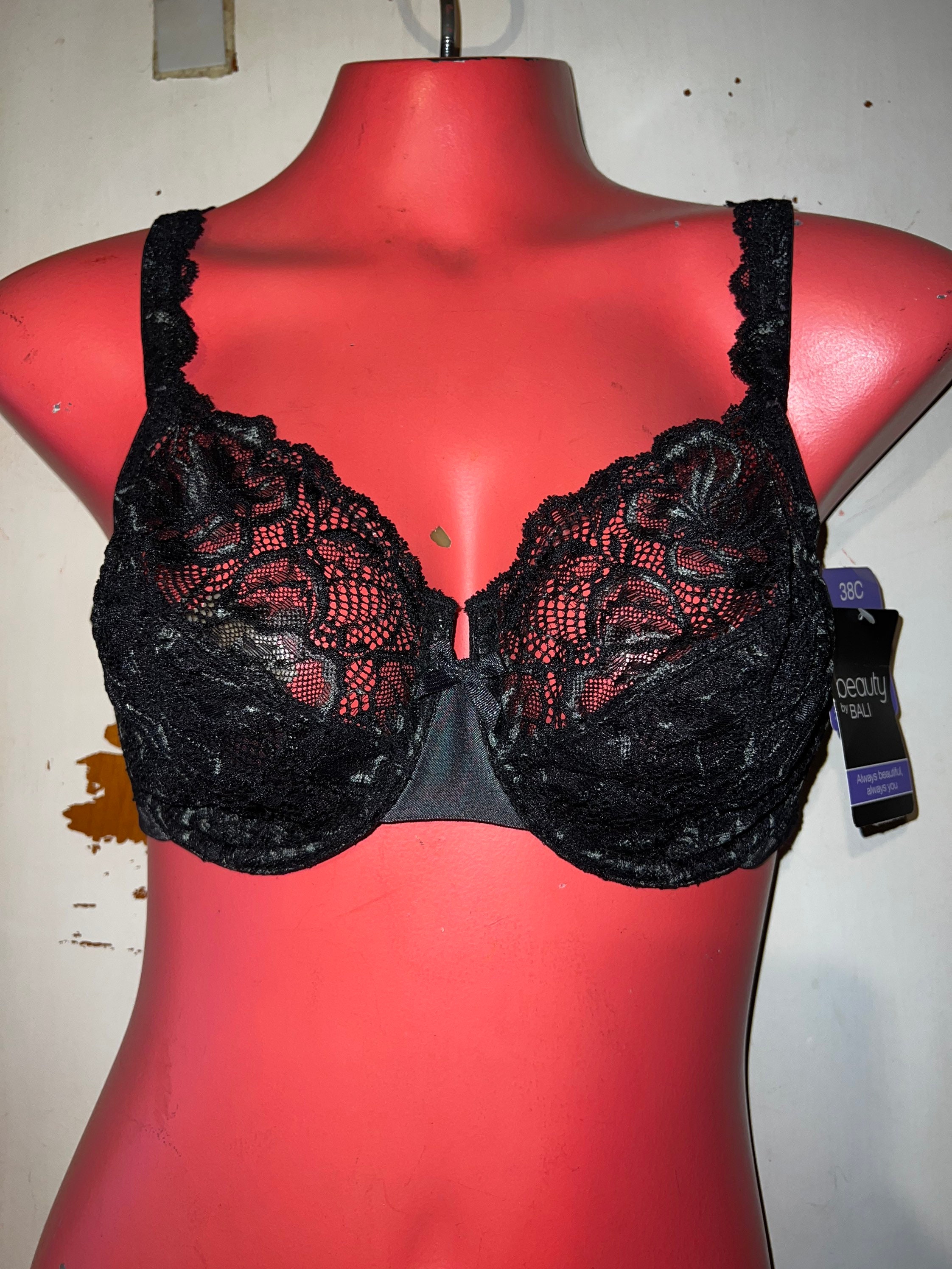 Vintage Bali Black Lace Bra. Black Lace Bra. Black Lace Bra by Bali. Bali  Bra NWT Size 38C